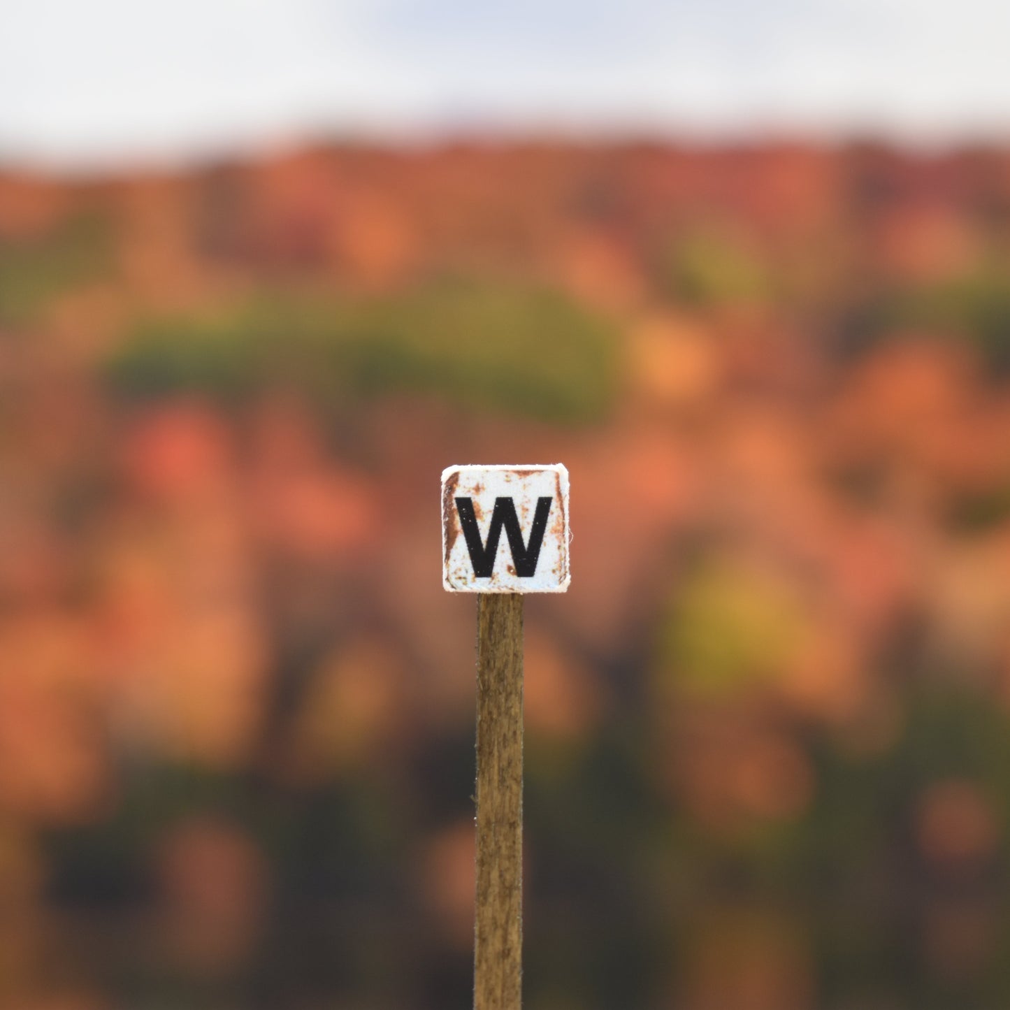 N Scale - Weathered Whistle Post- 4 pack