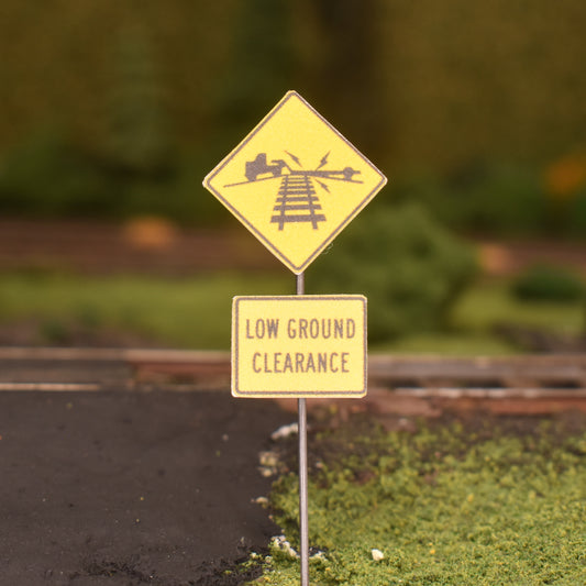 HO Scale - Low Ground Clearance Graphic and Written - 2 Pack