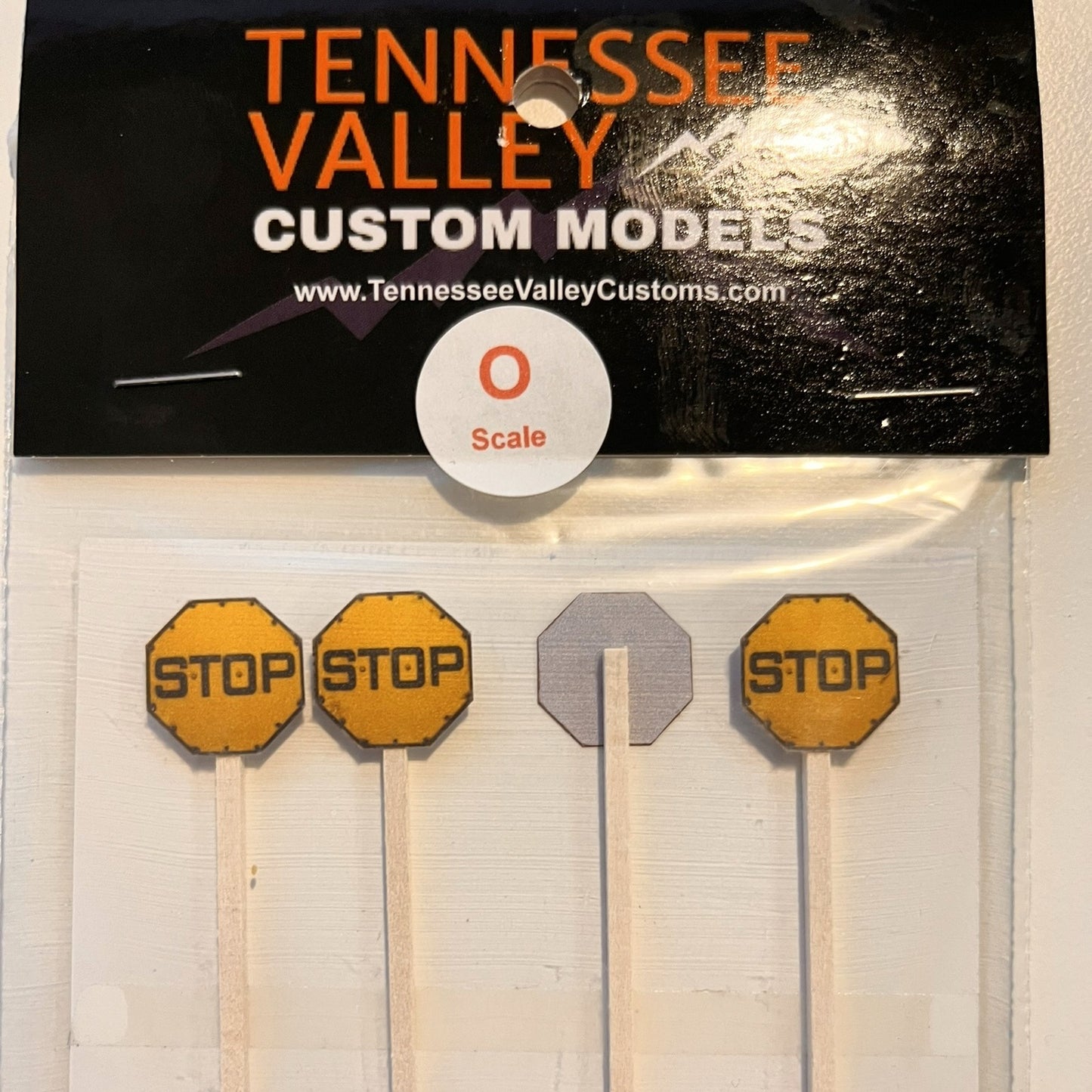 HO Scale - Yellow Stop Sign w/ Rivets - 2 Pack