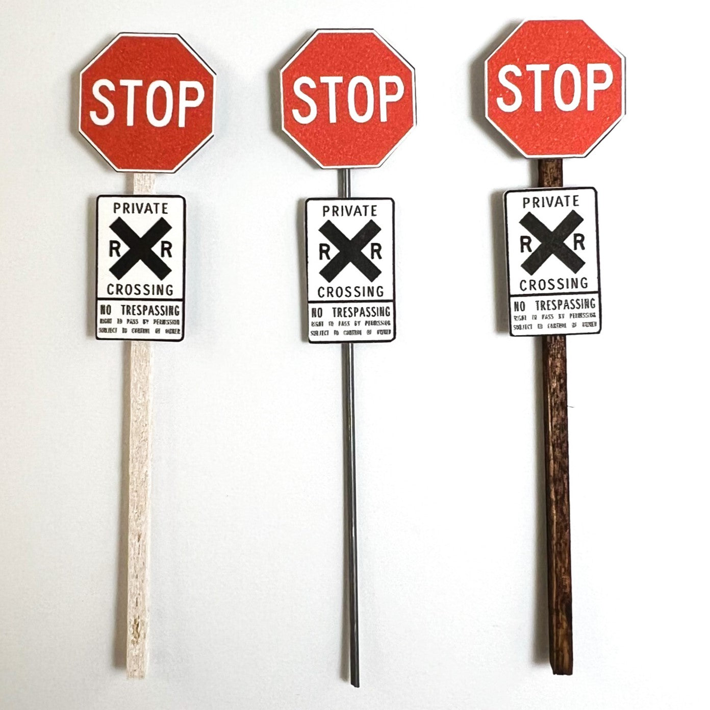 N Scale - Private RR Crossing w/ STOP - 2 Pack