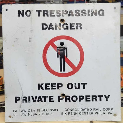 N Scale - Conrail - No Trespassing Signs- 4 Pack