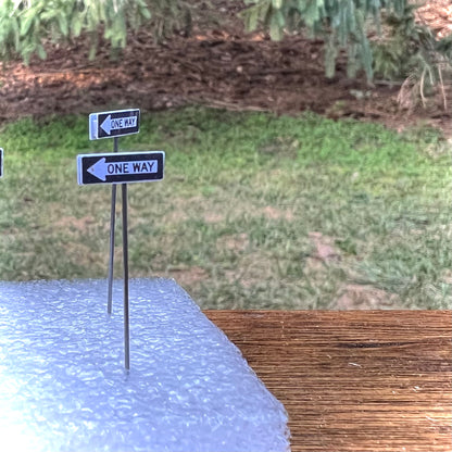 HO Scale - Double Sided One Way Signs - Select Style - 2 Pack