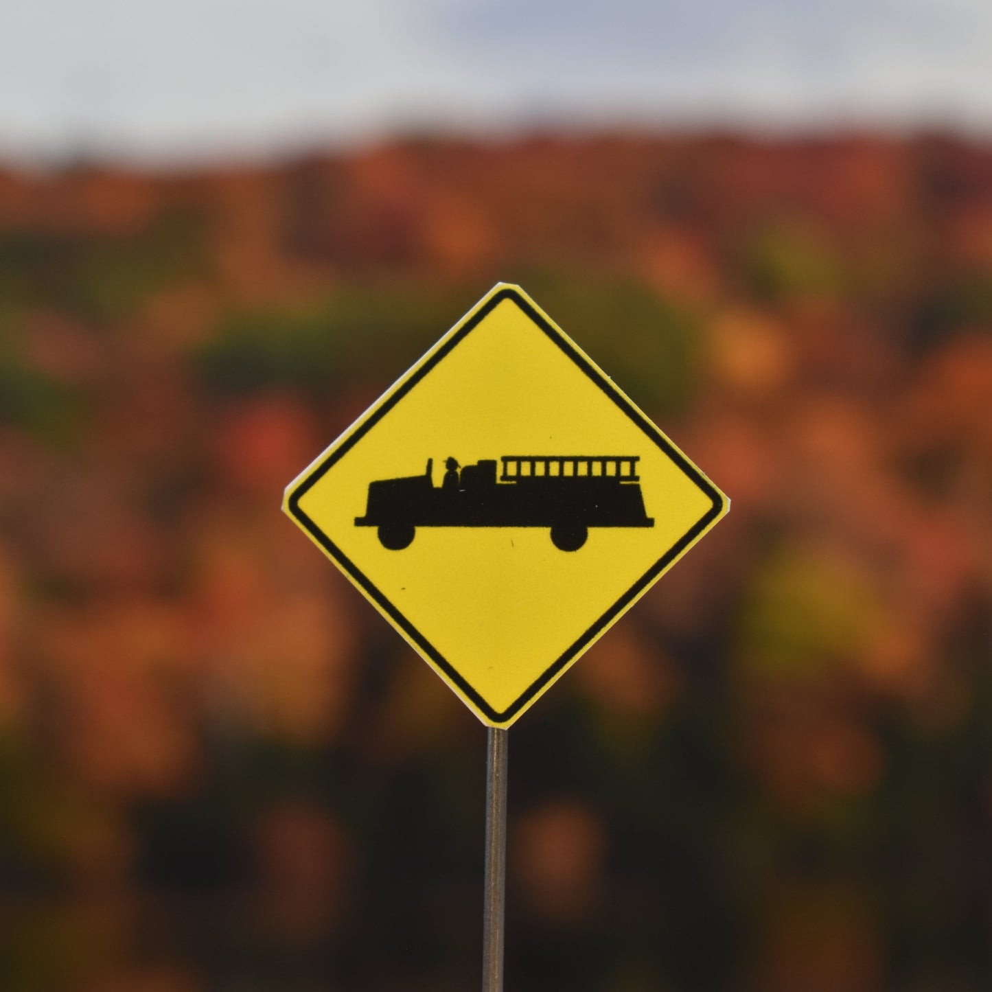 O Scale - Fire Station - Graphic - 2 Pack