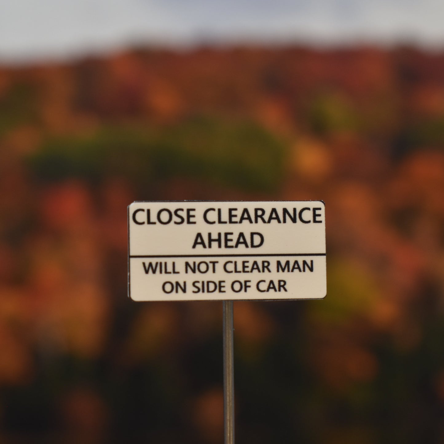 N Scale - Close Clearance Signs - 2 Pack