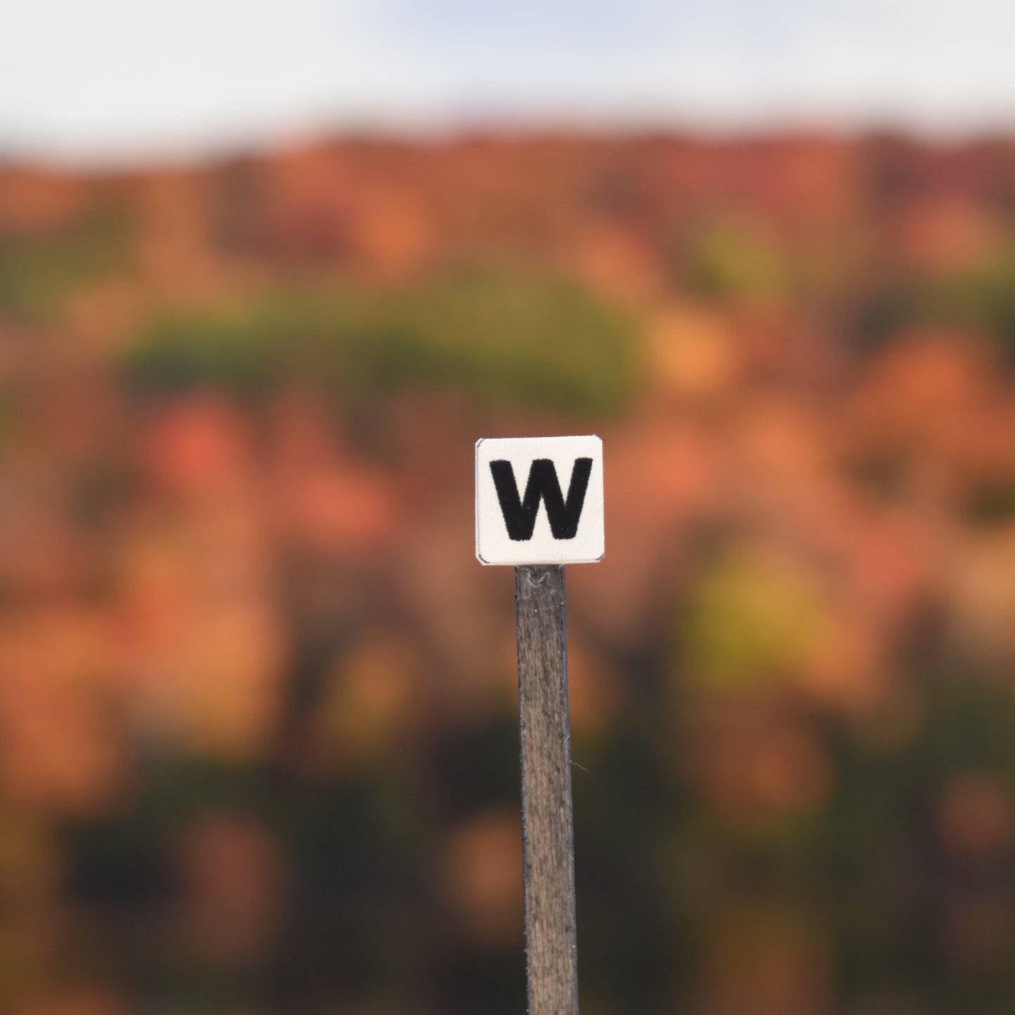 HO Scale - Whistle Sign - 4 pack