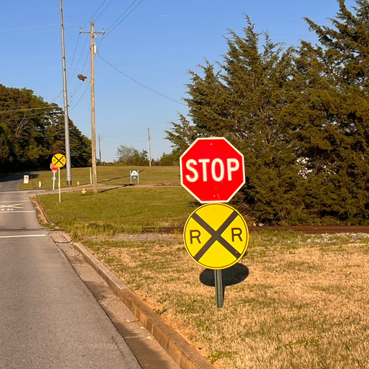 S Scale - Stop Sign and Advanced Warning 2 Pack