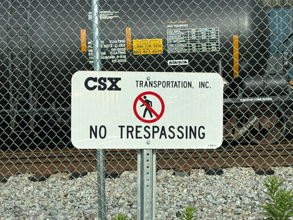 HO Scale - CSX - No Trespassing - 4 Pack