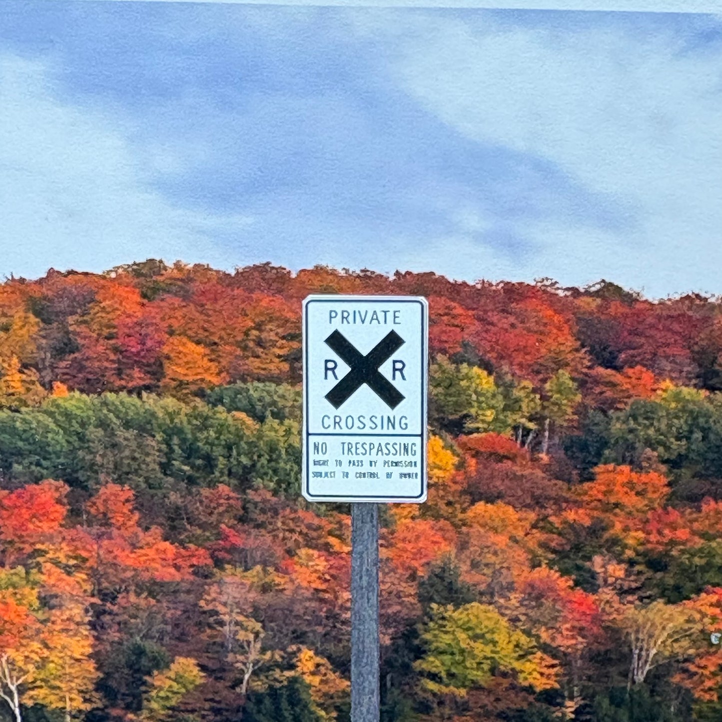 HO Scale - Private Railroad Crossing Sign - 2 Pack