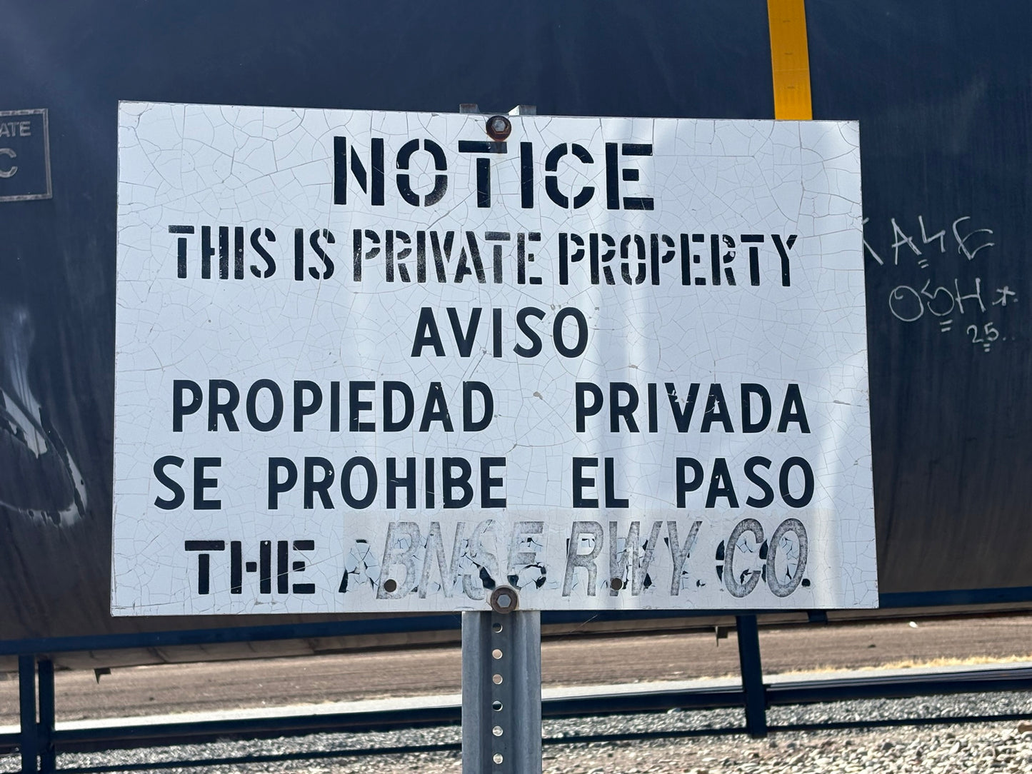 HO Scale - ATSF Bilingual No Trespassing - 2 Pack