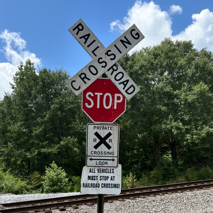 HO Scale - Private Railroad Crossing Sign - 1 Sign