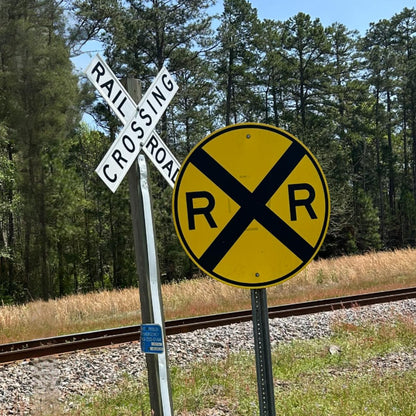 O Scale - Grade Crossing Sign Pack - 4 Signs