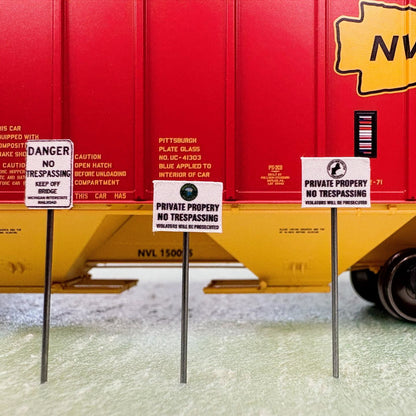 Freelance Railroad No Trespassing Signs - Set of 20